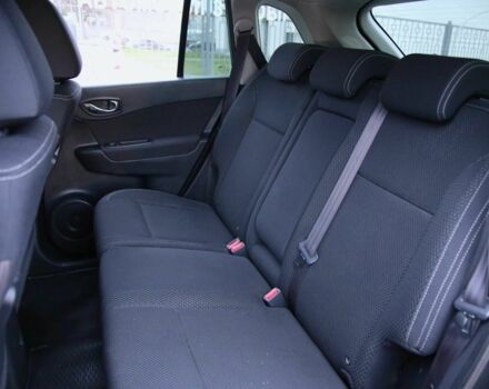 Серый Рено Колеос, объемом двигателя 2.5 л и пробегом 157 тыс. км за 10700 $, фото 7 на Automoto.ua