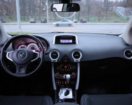 Серый Рено Колеос, объемом двигателя 2.5 л и пробегом 157 тыс. км за 10700 $, фото 11 на Automoto.ua