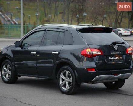 Серый Рено Колеос, объемом двигателя 2.49 л и пробегом 157 тыс. км за 10700 $, фото 3 на Automoto.ua