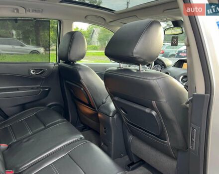 Сірий Рено Колеос, об'ємом двигуна 2 л та пробігом 228 тис. км за 12500 $, фото 53 на Automoto.ua