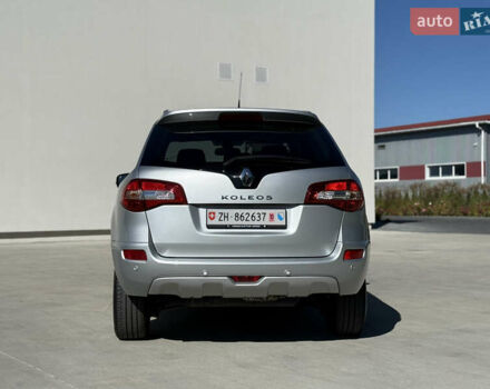 Сірий Рено Колеос, об'ємом двигуна 2 л та пробігом 209 тис. км за 14500 $, фото 3 на Automoto.ua