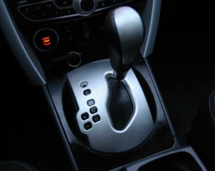 Серый Рено Колеос, объемом двигателя 2.5 л и пробегом 157 тыс. км за 10700 $, фото 18 на Automoto.ua