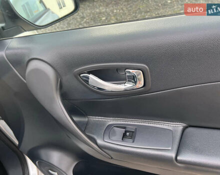 Сірий Рено Колеос, об'ємом двигуна 2 л та пробігом 228 тис. км за 12500 $, фото 56 на Automoto.ua