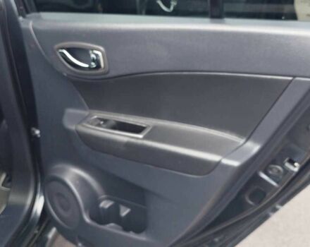 Сірий Рено Колеос, об'ємом двигуна 2.5 л та пробігом 180 тис. км за 9990 $, фото 21 на Automoto.ua