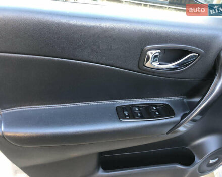 Сірий Рено Колеос, об'ємом двигуна 2 л та пробігом 96 тис. км за 13550 $, фото 13 на Automoto.ua