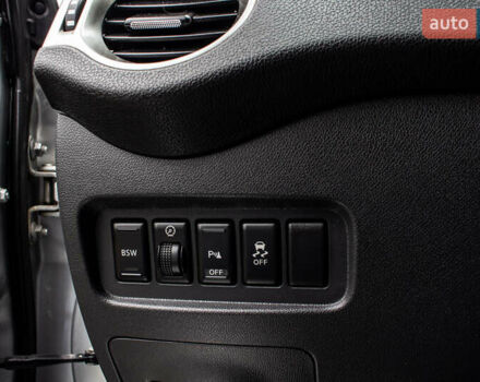 Серый Рено Колеос, объемом двигателя 2 л и пробегом 97 тыс. км за 13900 $, фото 43 на Automoto.ua