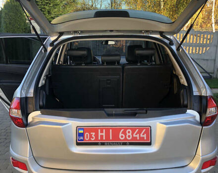 Сірий Рено Колеос, об'ємом двигуна 2 л та пробігом 96 тис. км за 13550 $, фото 20 на Automoto.ua