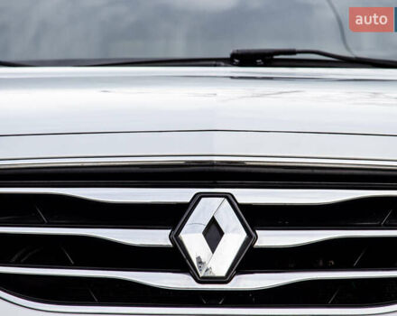 Серый Рено Колеос, объемом двигателя 2 л и пробегом 97 тыс. км за 13900 $, фото 21 на Automoto.ua