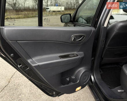 Серый Рено Колеос, объемом двигателя 2.5 л и пробегом 176 тыс. км за 14000 $, фото 46 на Automoto.ua