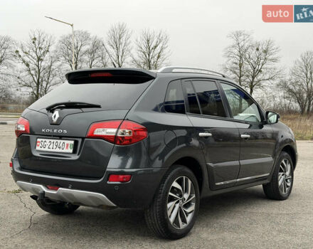 Серый Рено Колеос, объемом двигателя 2.5 л и пробегом 176 тыс. км за 14000 $, фото 11 на Automoto.ua