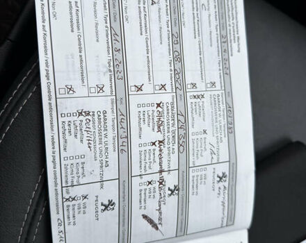 Серый Рено Колеос, объемом двигателя 2.5 л и пробегом 176 тыс. км за 14000 $, фото 62 на Automoto.ua