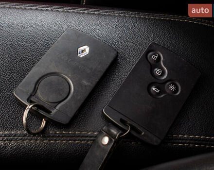 Серый Рено Колеос, объемом двигателя 2 л и пробегом 97 тыс. км за 13900 $, фото 56 на Automoto.ua