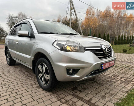 Серый Рено Колеос, объемом двигателя 2.49 л и пробегом 137 тыс. км за 13200 $, фото 2 на Automoto.ua