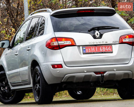Серый Рено Колеос, объемом двигателя 2 л и пробегом 97 тыс. км за 13900 $, фото 4 на Automoto.ua