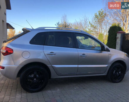 Сірий Рено Колеос, об'ємом двигуна 2 л та пробігом 96 тис. км за 13550 $, фото 4 на Automoto.ua