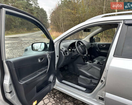 Серый Рено Колеос, объемом двигателя 2.49 л и пробегом 137 тыс. км за 13200 $, фото 20 на Automoto.ua