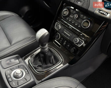 Серый Рено Колеос, объемом двигателя 2.5 л и пробегом 176 тыс. км за 14000 $, фото 39 на Automoto.ua