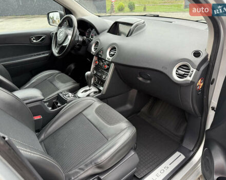 Сірий Рено Колеос, об'ємом двигуна 2 л та пробігом 89 тис. км за 13350 $, фото 9 на Automoto.ua