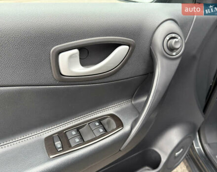 Серый Рено Колеос, объемом двигателя 2.5 л и пробегом 176 тыс. км за 14000 $, фото 30 на Automoto.ua