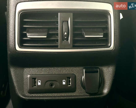 Серый Рено Колеос, объемом двигателя 1.75 л и пробегом 152 тыс. км за 24700 $, фото 17 на Automoto.ua