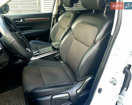 Серый Рено Колеос, объемом двигателя 1.75 л и пробегом 152 тыс. км за 24700 $, фото 14 на Automoto.ua