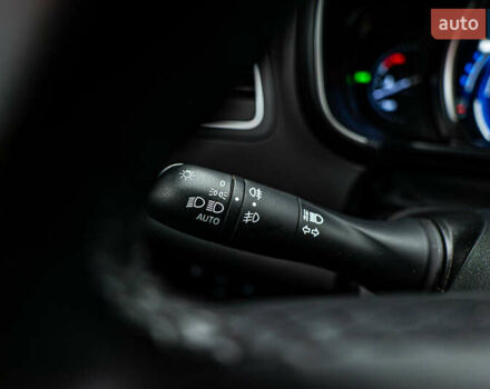 Серый Рено Колеос, объемом двигателя 2.5 л и пробегом 79 тыс. км за 23504 $, фото 14 на Automoto.ua