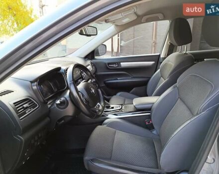 Серый Рено Колеос, объемом двигателя 2.49 л и пробегом 36 тыс. км за 25500 $, фото 30 на Automoto.ua