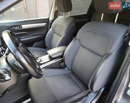 Серый Рено Колеос, объемом двигателя 2.49 л и пробегом 36 тыс. км за 25500 $, фото 31 на Automoto.ua