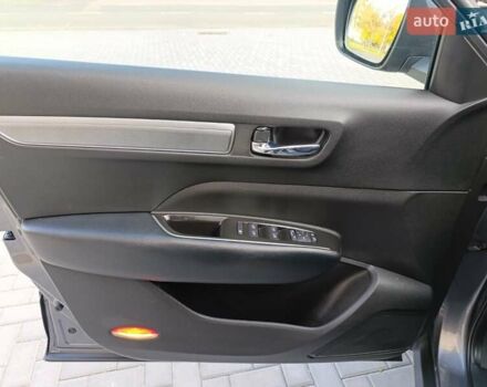 Серый Рено Колеос, объемом двигателя 2.49 л и пробегом 36 тыс. км за 25500 $, фото 32 на Automoto.ua