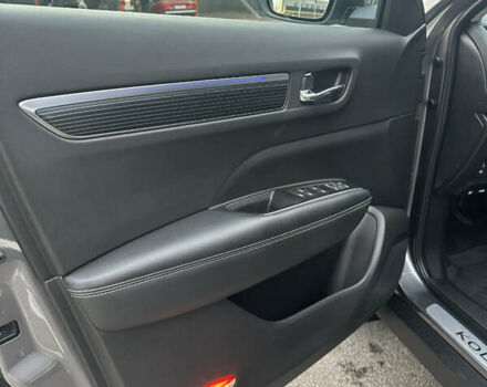 Рено Колеос 2021 в Харькове на Automoto.ua Серый Рено Колеос, объемом двигателя 2.49 л и пробегом 13 тыс. км за 31000 $, фото 5 на Automoto.ua