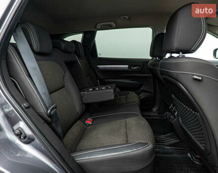 Серый Рено Колеос, объемом двигателя 2.5 л и пробегом 79 тыс. км за 23504 $, фото 19 на Automoto.ua