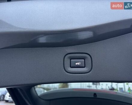 Серый Рено Колеос, объемом двигателя 2.49 л и пробегом 51 тыс. км за 26900 $, фото 10 на Automoto.ua