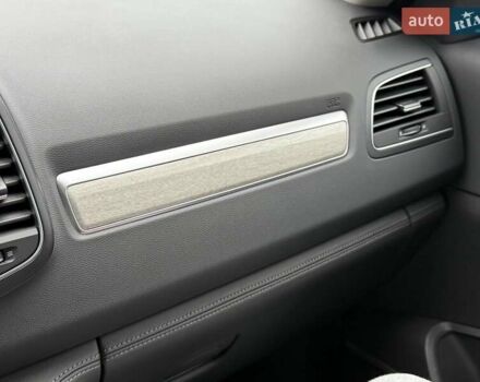 Рено Колеос 2023 в Белой Церкве на Automoto.ua Серый Рено Колеос, объемом двигателя 2.49 л и пробегом 23 тыс. км за 28500 $, фото 82 на Automoto.ua