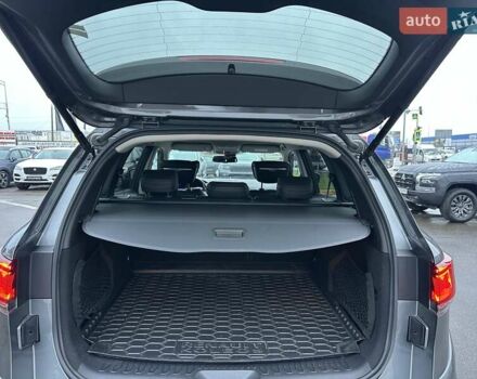 Серый Рено Колеос, объемом двигателя 2.49 л и пробегом 51 тыс. км за 26900 $, фото 9 на Automoto.ua