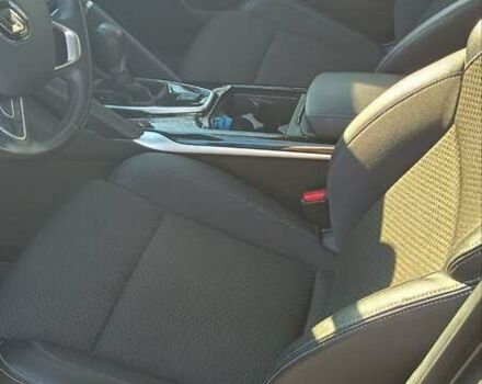 Рено Колеос 2023 в Киеве на Automoto.ua Серый Рено Колеос, объемом двигателя 2.49 л и пробегом 27 тыс. км за 30000 $, фото 9 на Automoto.ua