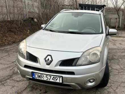 Серый Рено Колеос, объемом двигателя 2 л и пробегом 281 тыс. км за 3900 $, фото 1 на Automoto.ua