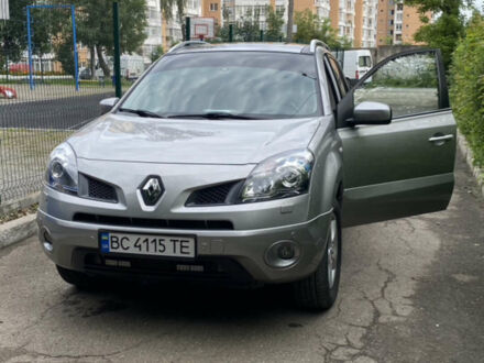 Серый Рено Колеос, объемом двигателя 2 л и пробегом 177 тыс. км за 9200 $, фото 1 на Automoto.ua