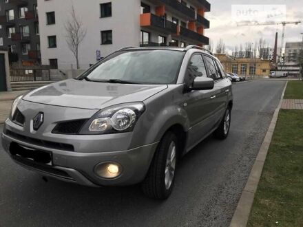 Рено Колеос 2009 у Хусте на Automoto.ua Сірий Рено Колеос, об'ємом двигуна 2 л та пробігом 290 тис. км за 9600 $, фото 1 на Automoto.ua