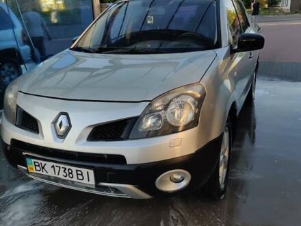 Рено Колеос 2010 у Рівному на Automoto.ua Сірий Рено Колеос, об'ємом двигуна 2.45 л та пробігом 330 тис. км за 7600 $, фото 1 на Automoto.ua