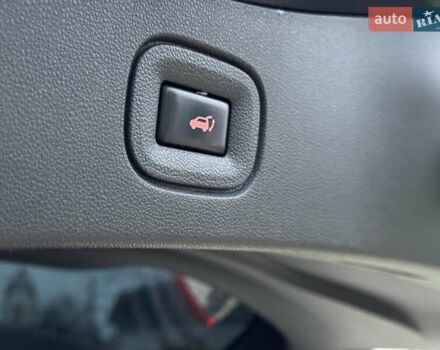 Синий Рено Колеос, объемом двигателя 2 л и пробегом 190 тыс. км за 20999 $, фото 45 на Automoto.ua