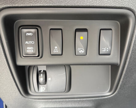 Синий Рено Колеос, объемом двигателя 2 л и пробегом 74 тыс. км за 25800 $, фото 31 на Automoto.ua