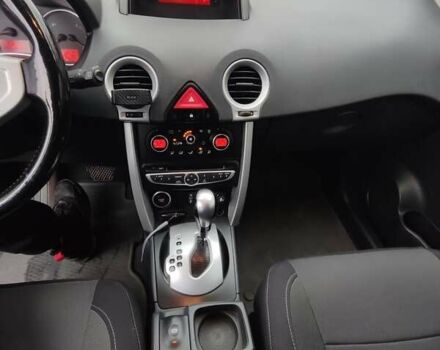 Зеленый Рено Колеос, объемом двигателя 2.49 л и пробегом 258 тыс. км за 7800 $, фото 16 на Automoto.ua