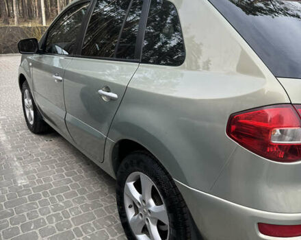 Зеленый Рено Колеос, объемом двигателя 2.5 л и пробегом 82 тыс. км за 9000 $, фото 2 на Automoto.ua