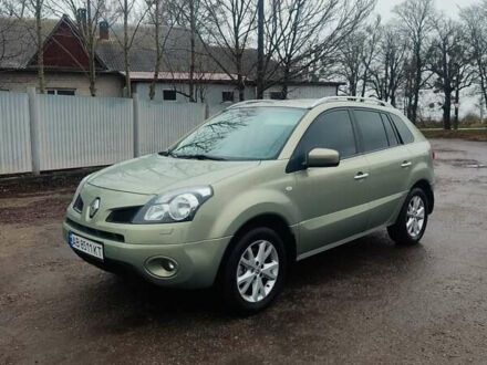 Зеленый Рено Колеос, объемом двигателя 2.49 л и пробегом 258 тыс. км за 7800 $, фото 1 на Automoto.ua