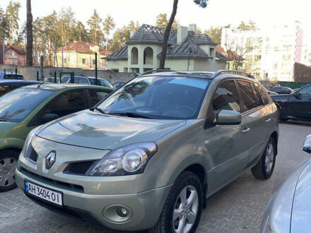 Зеленый Рено Колеос, объемом двигателя 2.5 л и пробегом 82 тыс. км за 9000 $, фото 1 на Automoto.ua