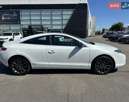 Білий Рено Лагуна, об'ємом двигуна 2 л та пробігом 242 тис. км за 8700 $, фото 7 на Automoto.ua