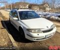 Белый Рено Лагуна, объемом двигателя 2.2 л и пробегом 296 тыс. км за 4000 $, фото 1 на Automoto.ua
