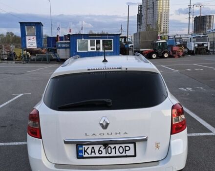 Белый Рено Лагуна, объемом двигателя 2 л и пробегом 280 тыс. км за 6900 $, фото 2 на Automoto.ua
