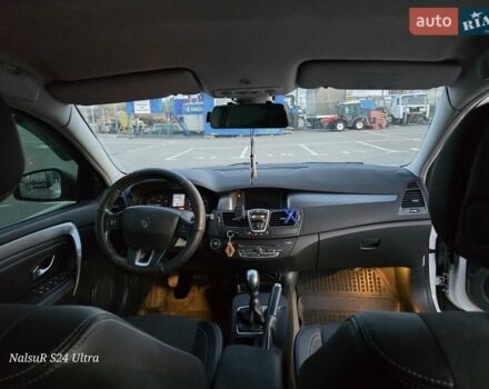 Белый Рено Лагуна, объемом двигателя 2 л и пробегом 280 тыс. км за 6900 $, фото 3 на Automoto.ua