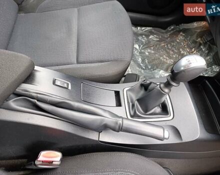 Рено Лагуна 2009 в Харькове на Automoto.ua Белый Рено Лагуна, объемом двигателя 1.46 л и пробегом 197 тыс. км за 5850 $, фото 16 на Automoto.ua